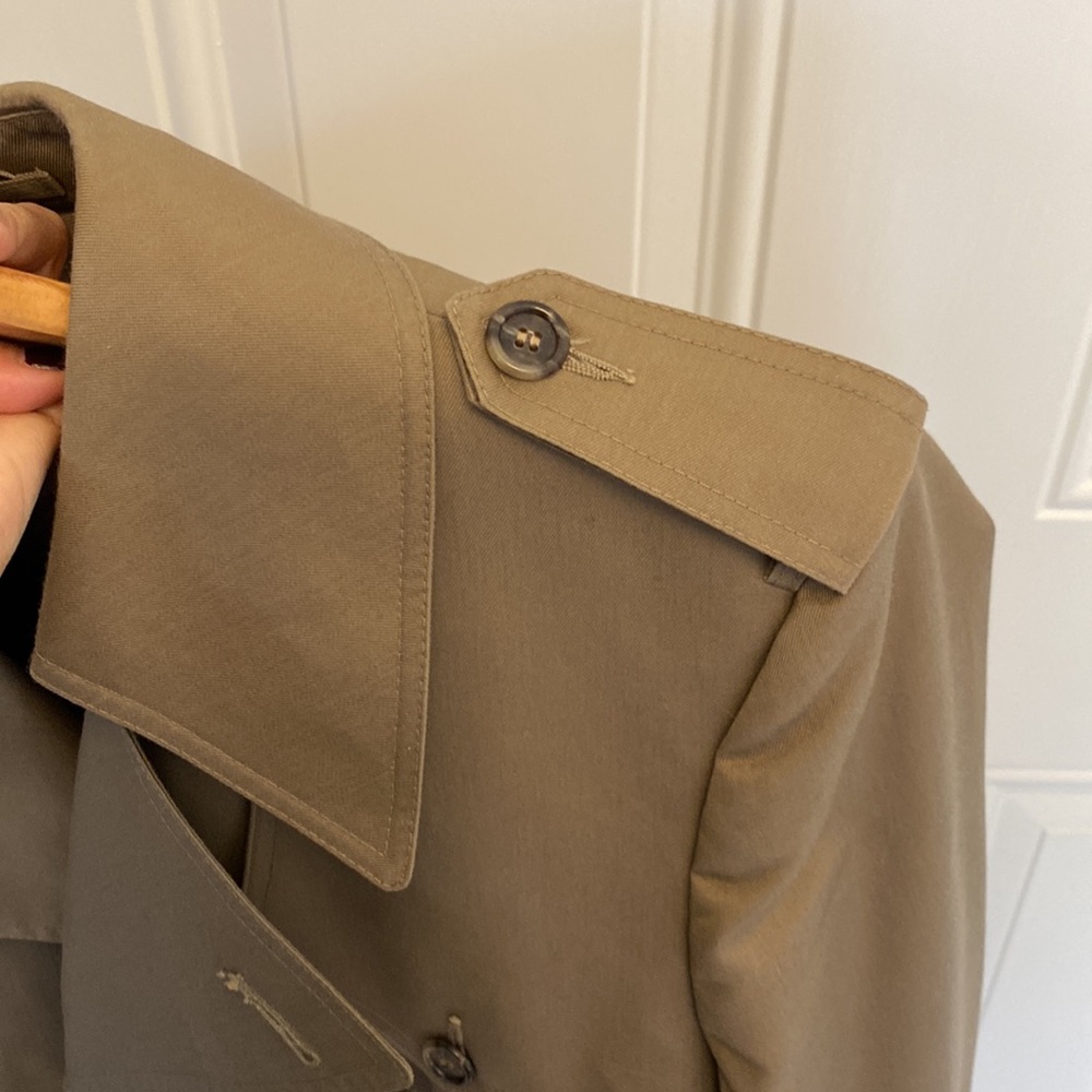 Vintage CHRISTIAN DIOR classic long trench coat 40R excellent cond… - Picture 9 of 16